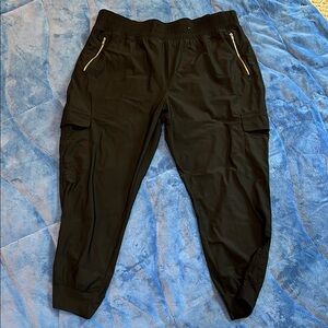 Old Navy XL High-Waisted SleekTech Cargo Joggers Black NWOT